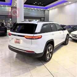 جيب جراند شيروكي